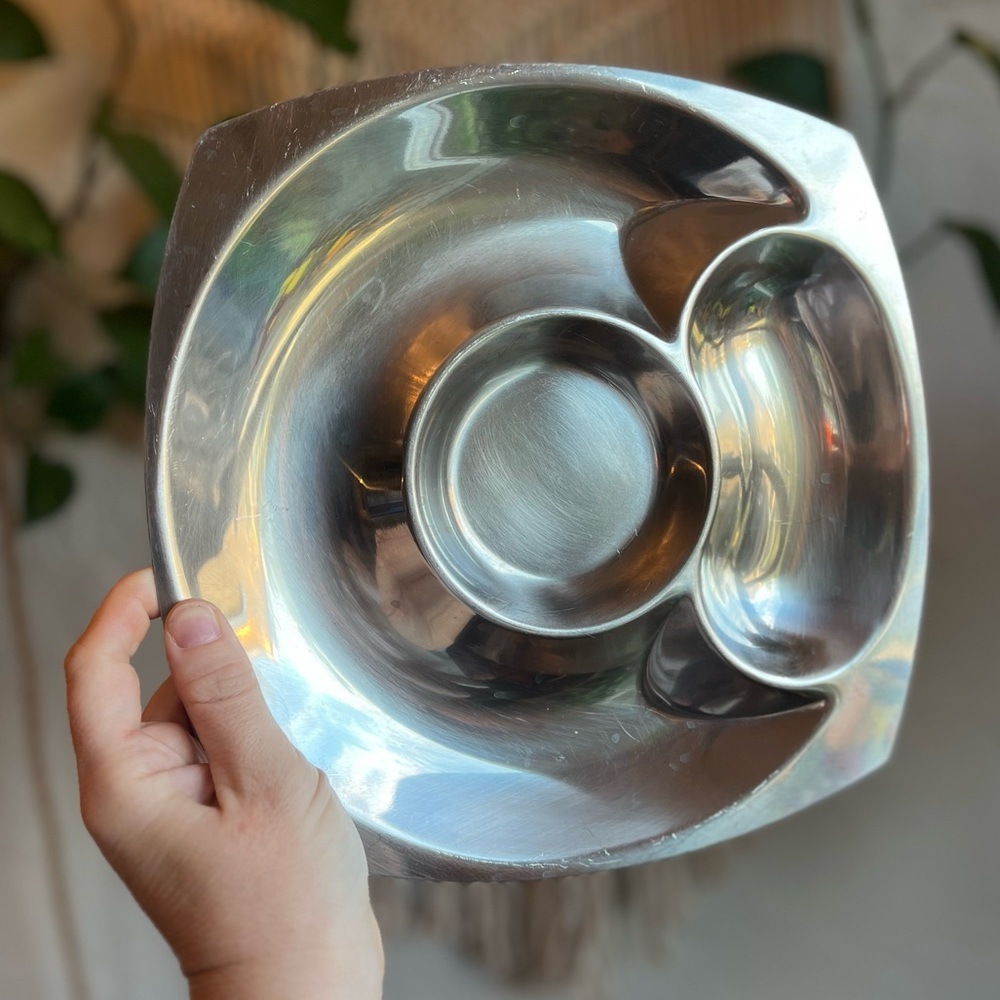 Mid Century Modern 10” Aluminum Divided Serving Bowl – Sculptural Space Age Dish